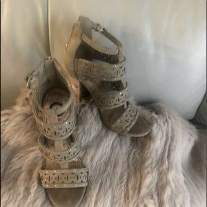 G by Guess Shoes Size 6 - Brown